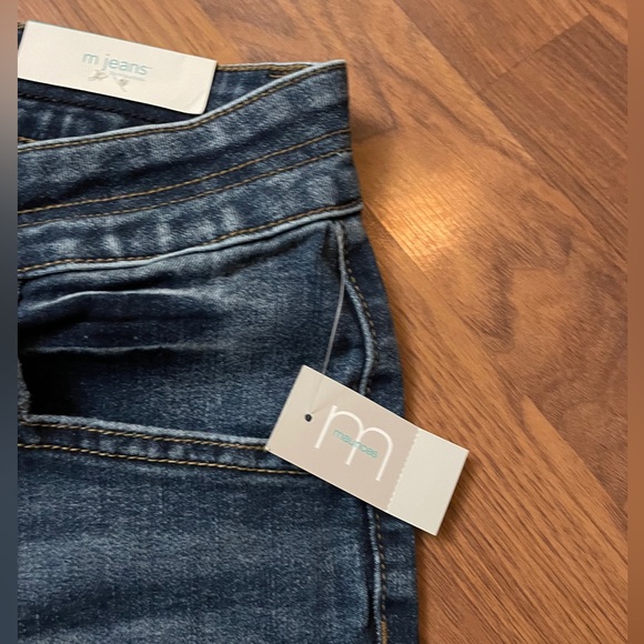 NWT M Jeans by Maurice’s Size 10 Mid Rise Regular Dark Wash Jeans. - Picture 6 of 13
